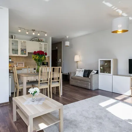 Elite By The River * Danzica