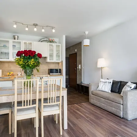 Elite By The River Apartament *